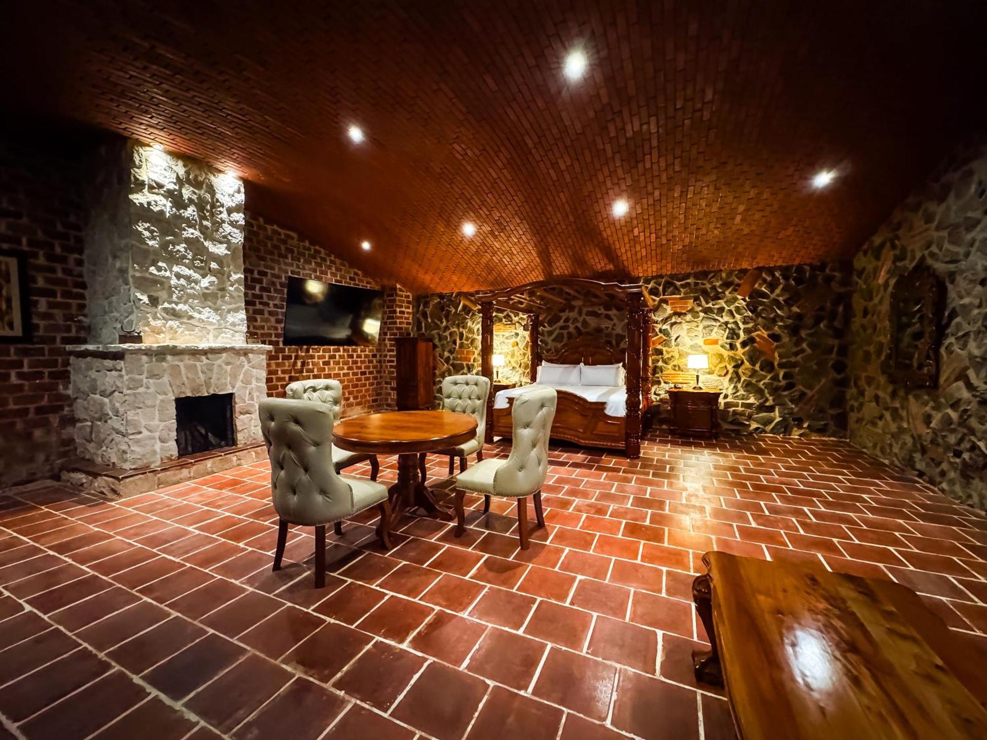 Le Suisse Spa Santa Lucía Milpas Altas Exterior photo